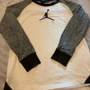 Jordan long sleeve tee